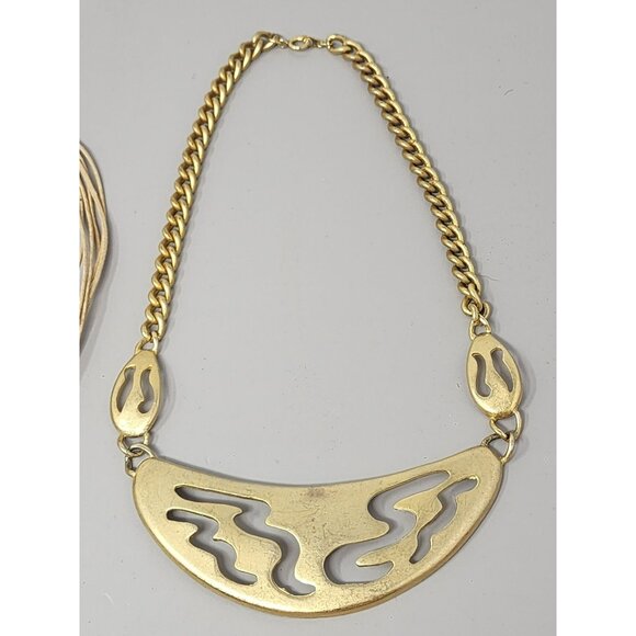 Lot of 3 Vintage Necklaces Gold Necklace/Black Lucite/Beaded‎ Necklaces - Picture 4 of 12